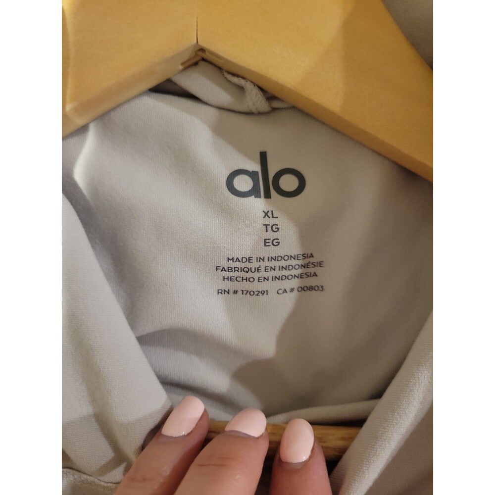 Alo Yoga Conquer Reform Hooded Sweatshirt Size Mens XL Bone Soft Cozy Athletic - Picture 6 of 7